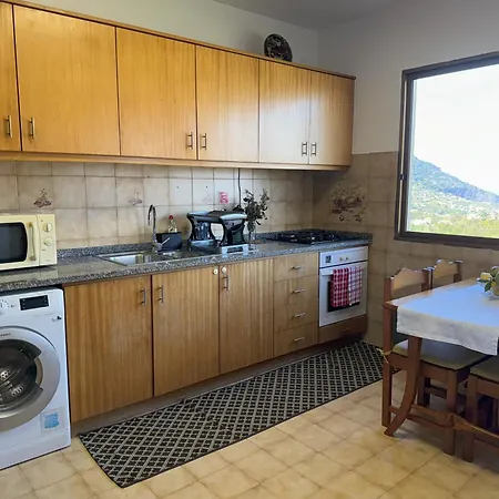 Dom wakacyjny Pereira's House - Mountain & Sea *